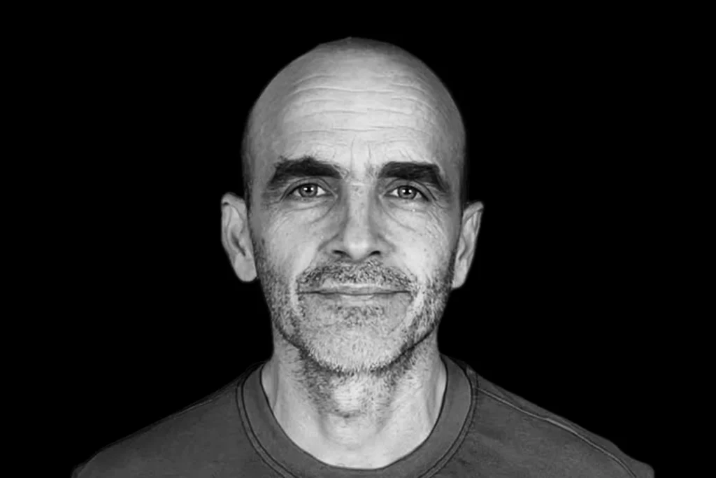 Retrato en blanco y negro de Txus Cámara